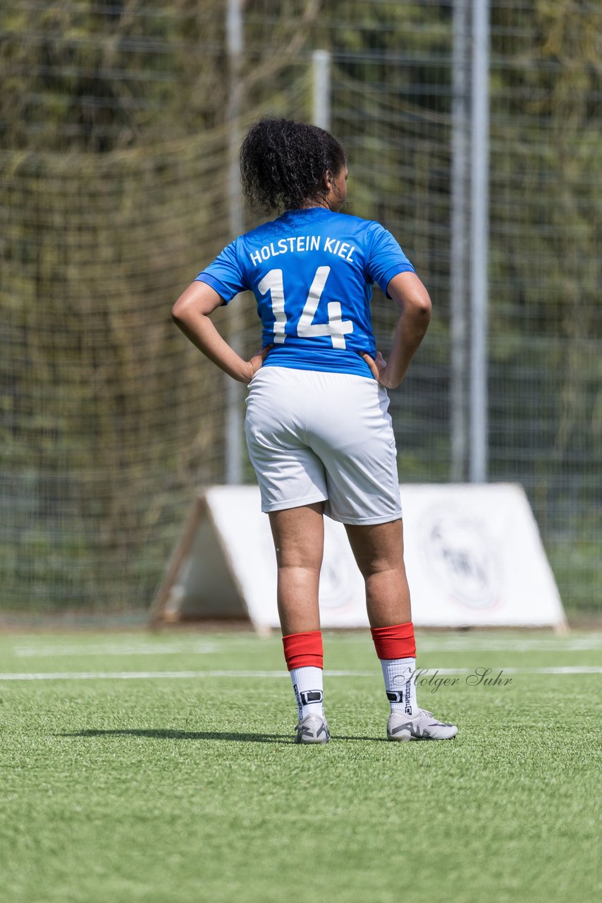 Bild 372 - wBJ SH-Pokalfinale  Holstein-Kiel - SV Viktoria : Ergebnis: 1:0